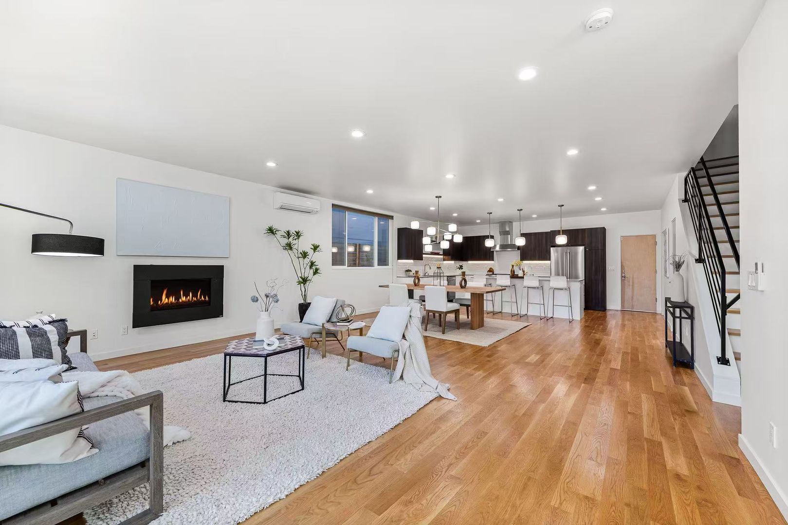 Modern Green Lake Home with Rooftop Deck, Views & AC