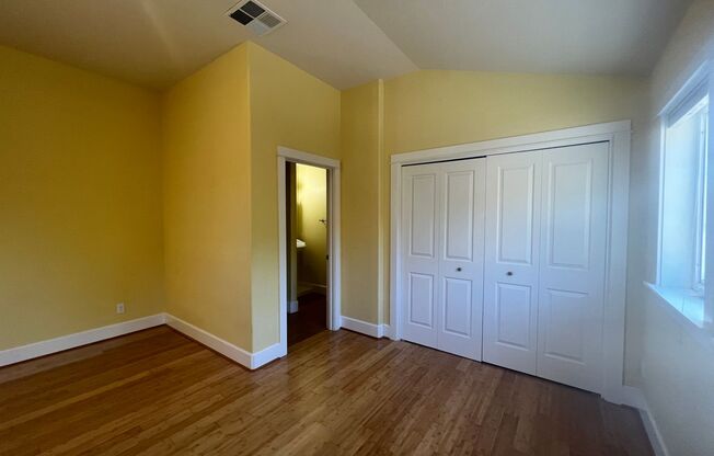 Studio, 1 bath, 792 sqft, $1,495, Unit Carriage House #1