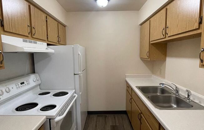 1 bed, 1 bath, 650 sqft, $769.99, Unit 1756-G4