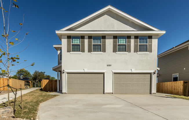 10351 LYNWOOD CRK
