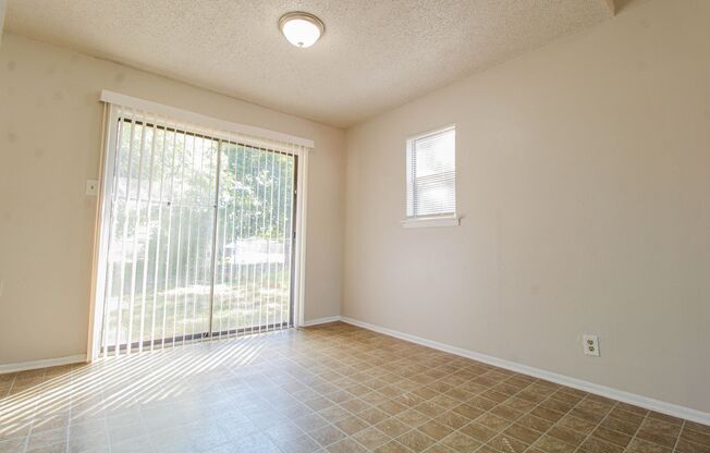 3 beds, 1 bath, $1,395