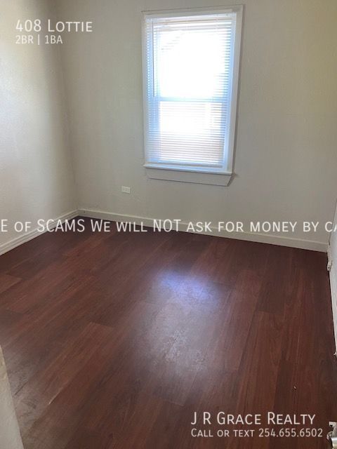 2 beds, 1 bath, 640 sqft, $800