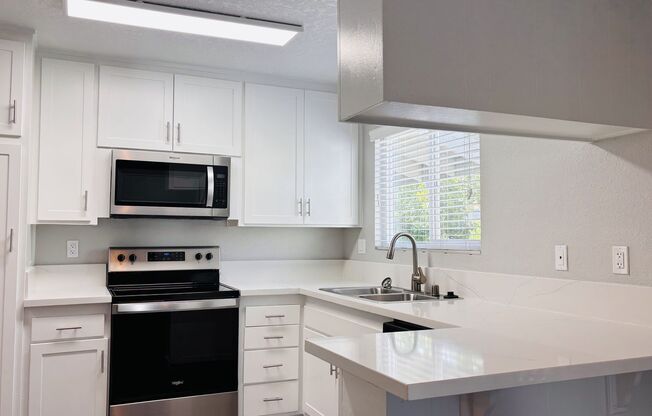 2 beds, 2 baths, 919 sqft, $2,580, Unit F24