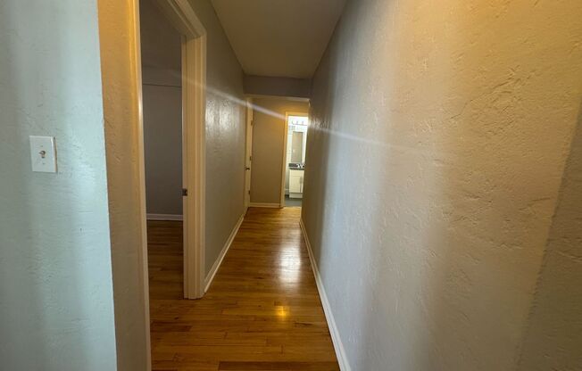 1 bed, 1 bath, 607 sqft, $1,350, Unit 24