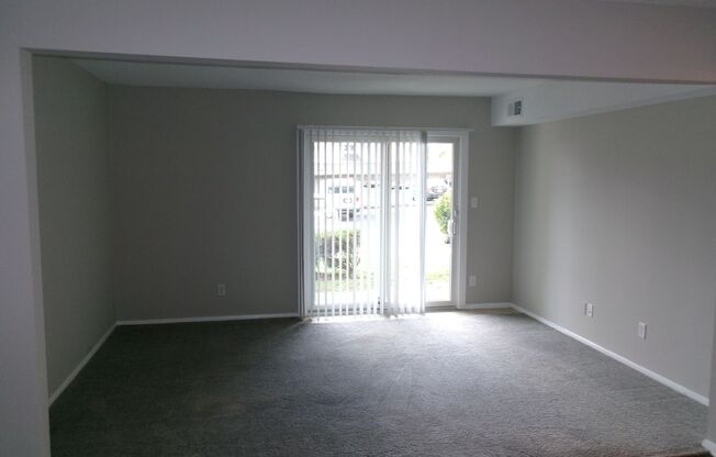 2 beds, 2 baths, 955 sqft, $1,225, Unit 5710A