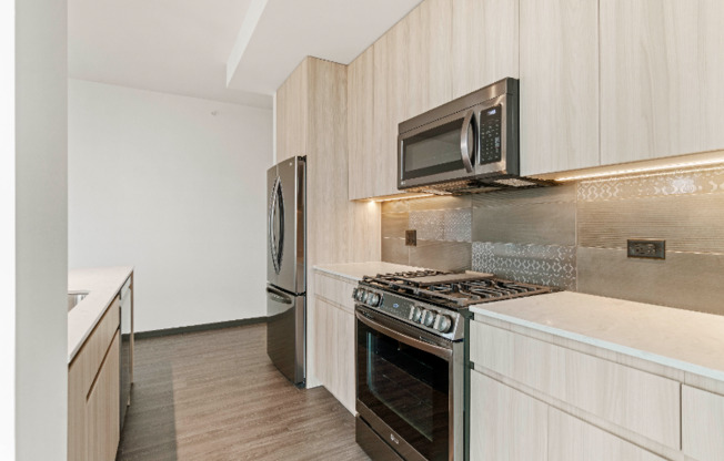 1429 W RANDOLPH ST