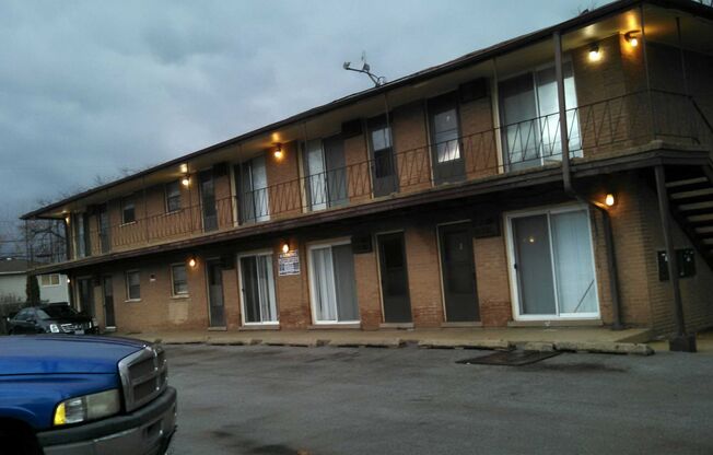 12510Lincoln