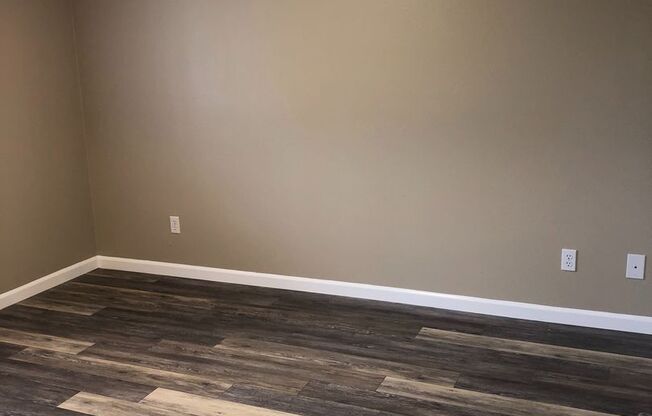 2 beds, 1 bath, 945 sqft, $1,500, Unit 101