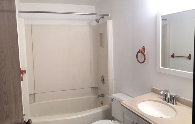 2 Bedroom Townhouse