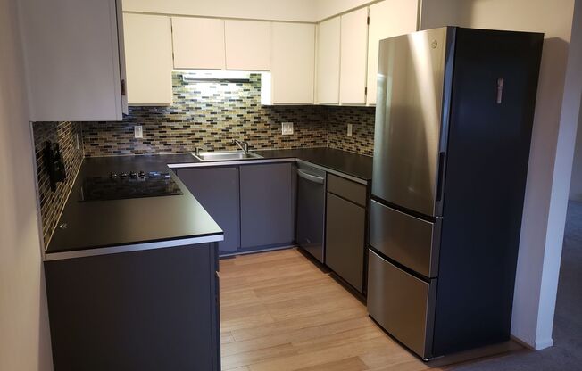 2 beds, 1 bath, $1,750