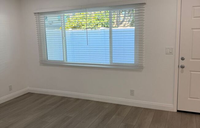 2 beds, 1 bath, 802 sqft, $2,845, Unit 6930-E