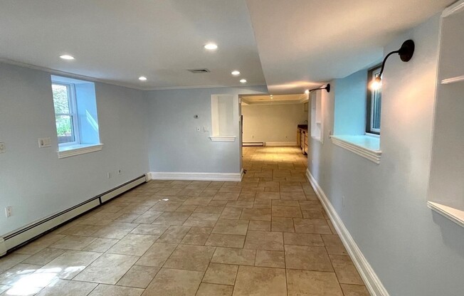 36 SUNHILL LN