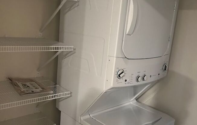1 bed, 1 bath, 789 sqft, $2,000, Unit 205