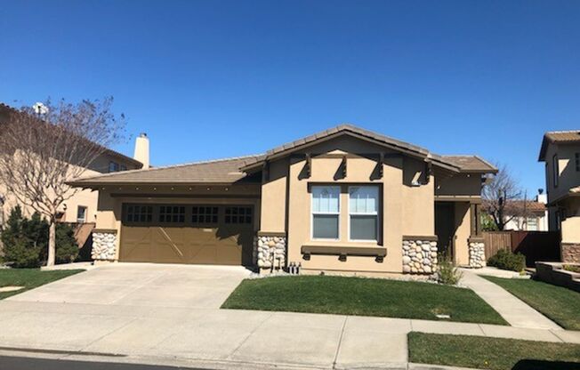 3 beds, 2 baths, $2,995