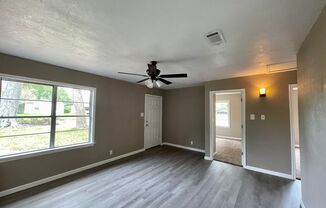 3 beds, 1 bath, $1,400