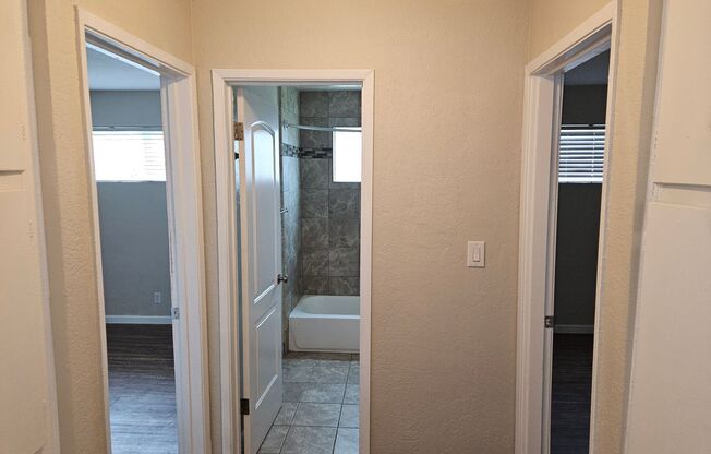 2 beds, 1 bath, $1,200, Unit 590