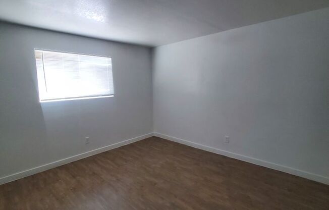 2 beds, 1 bath, 850 sqft, $1,395, Unit 114