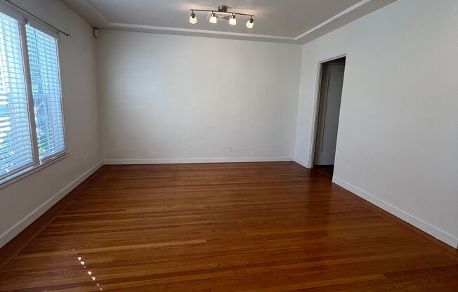 2016 17 Street - Modern Midtown Gem | 2BR/2BA Remodeled Duplex