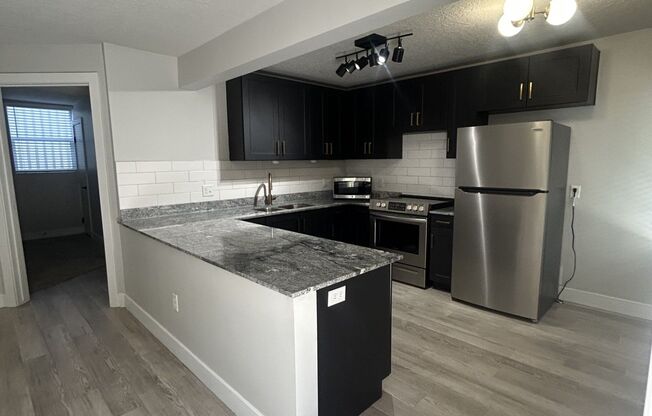 1 bed, 1 bath, 574 sqft, $1,195, Unit 19
