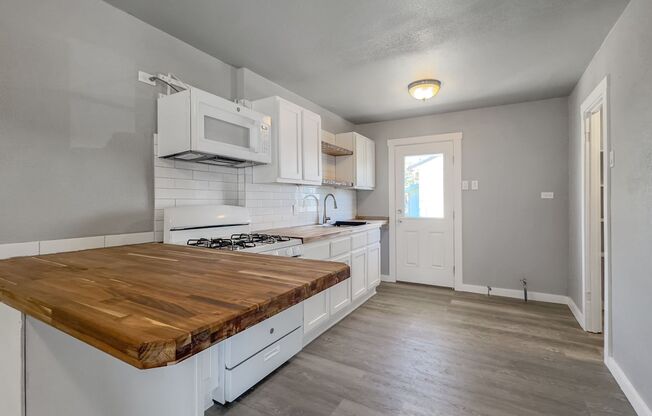 Three Bedroom, Two Bath Ready for Move-in!