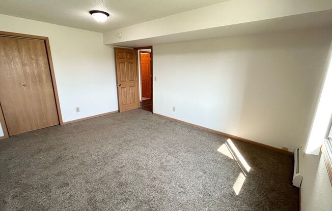 2 beds, 1 bath, 825 sqft, $825, Unit 2521-312
