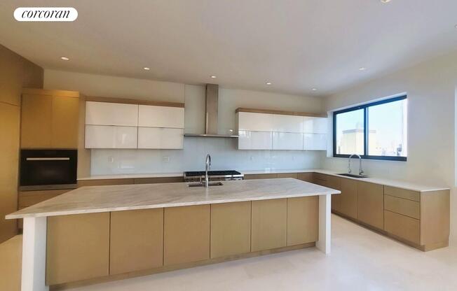 6 beds, 4.5 baths, 6,000 sqft, $55,000, Unit PHA