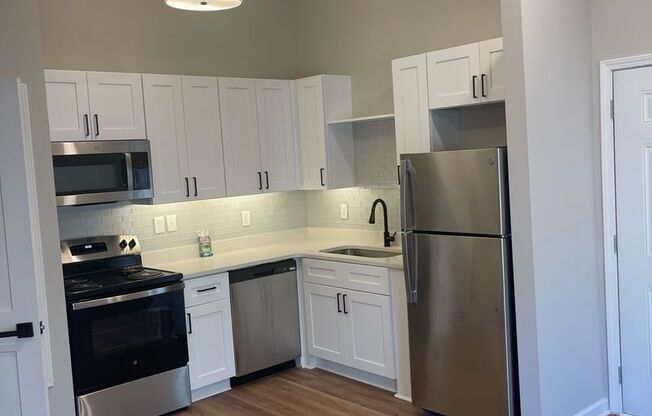 1 bed, 1 bath, 500 sqft, $1,125, Unit 103