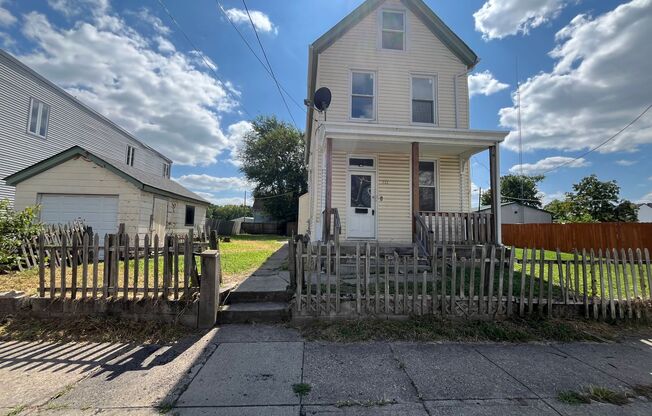 211 Linden St. | 3 BR 1 BA | 1468 SQ FT