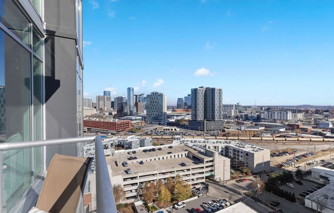 1 bed, 1 bath, $2,295, Unit Unit 1816