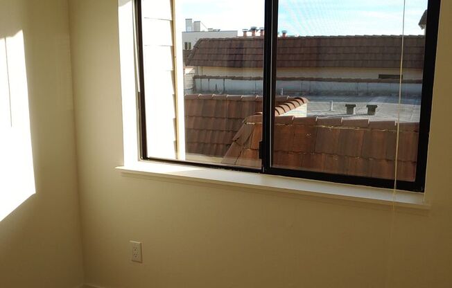 1 bed, 1 bath, 670 sqft, $1,825, Unit C304