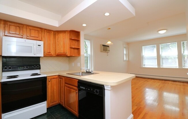 30 UPLAND RD