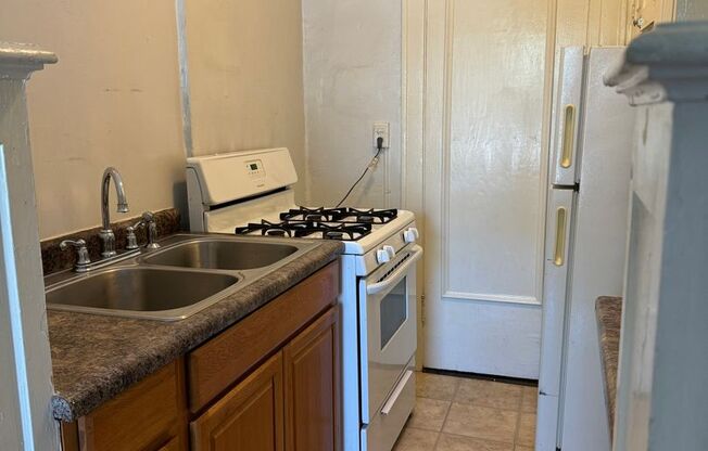 1 bed, 1 bath, $1,025, Unit 306