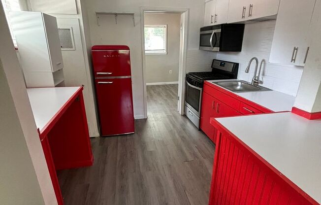 1 bed, 1 bath, 432 sqft, $1,195