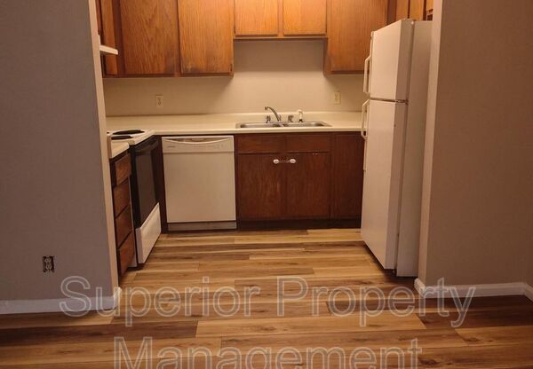 700 RANGE BLVD 700