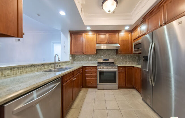 12026 Hoffman St Unit 101