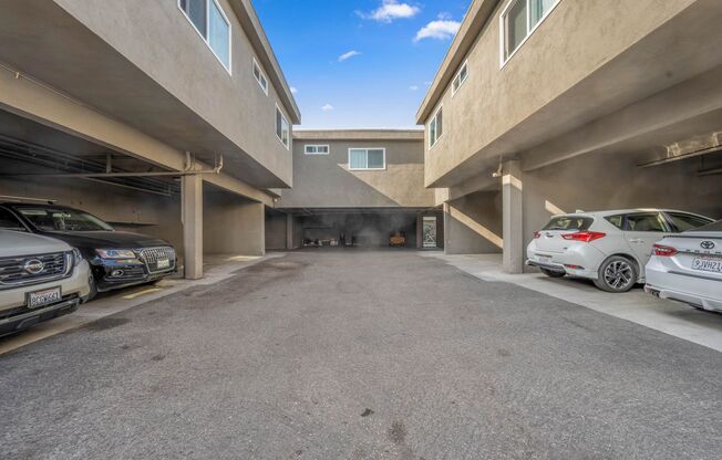 2 beds, 1 bath, $2,495, Unit 235