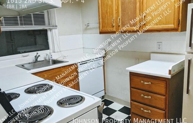 1615 2nd St. S.     Apt.