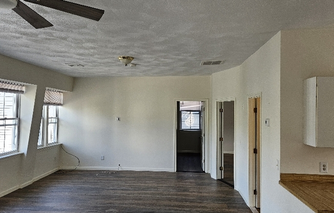 64 KENYON ST