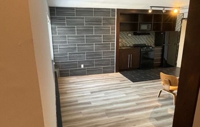 Studio, 1 bath, 336 sqft, $965, Unit 316-507