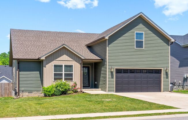 3 bedroom Pet Friendly Home For Rent Near Needmore Road!