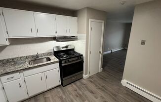 2 beds, 1 bath, $1,925, Unit 9