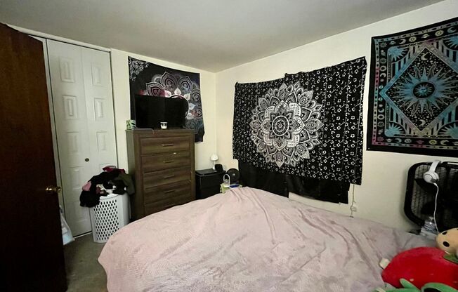 1 bed, 1 bath, $950, Unit 58