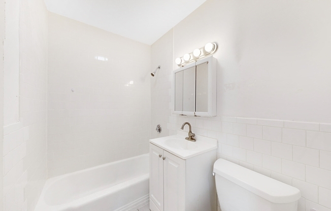2 beds, 1 bath, 800 sqft, $2,495, Unit 41