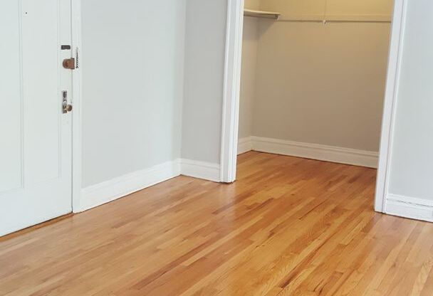 Studio, 1 bath, $1,175, Unit C7