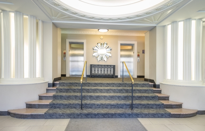 1 bed, 1 bath, 701 sqft, $2,775, Unit 518