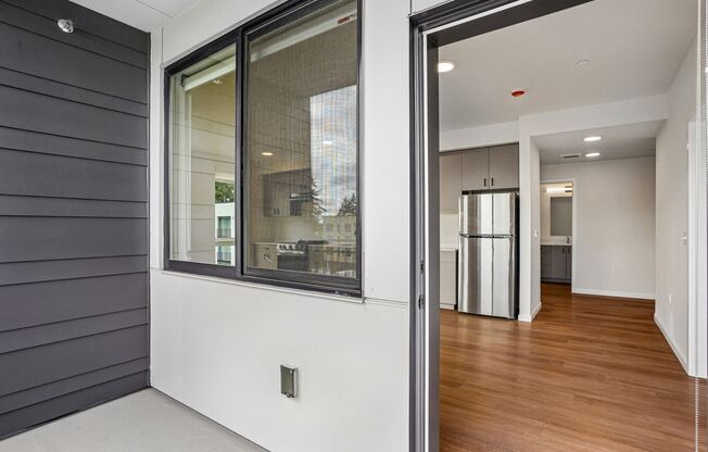 2 beds, 2 baths, 938 sqft, $2,325, Unit 202
