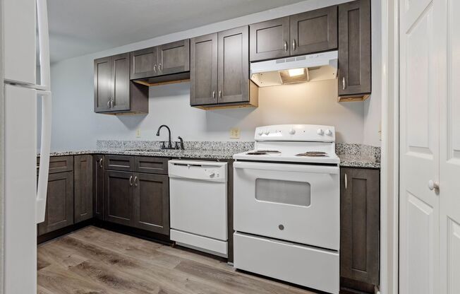 2 beds, 1 bath, 850 sqft, $1,350, Unit 1711 A