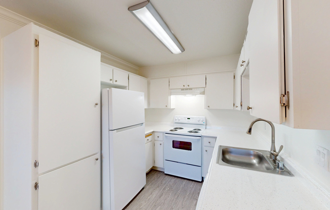 390 ALAMEDA DE PRADO