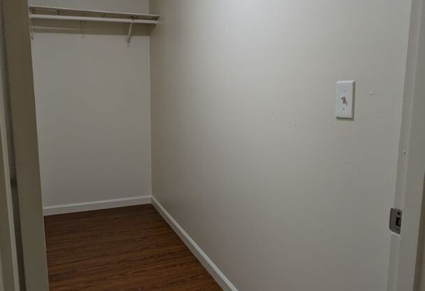 2 beds, 1 bath, 800 sqft, $1,413, Unit 3485-11