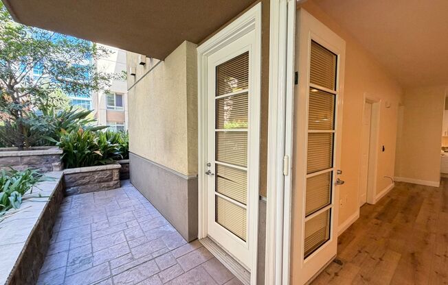 3 beds, 2 baths, $2,995